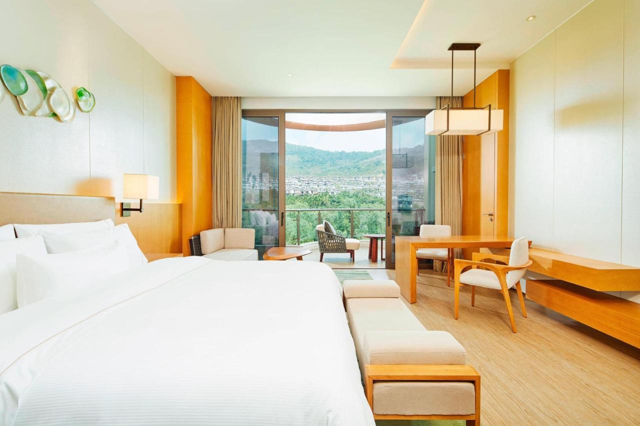 The Westin Shimei Bay Resort Wanning Exterior photo