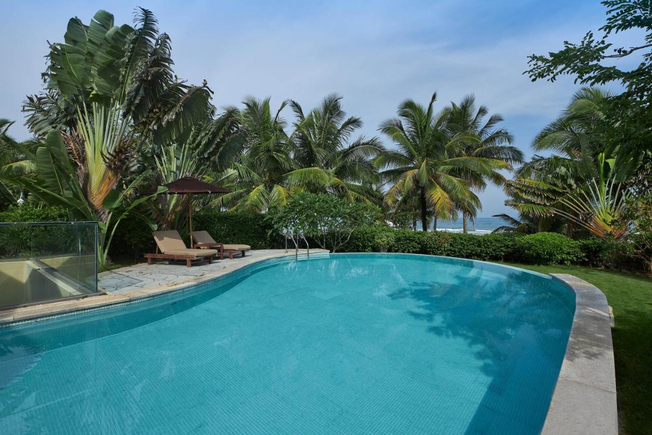 The Westin Shimei Bay Resort Wanning Exterior photo